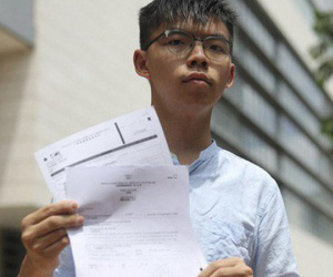 Hồng Kông: Joshua Wong tố bị thẩm vấn khi 'không mảnh vải che thân'
