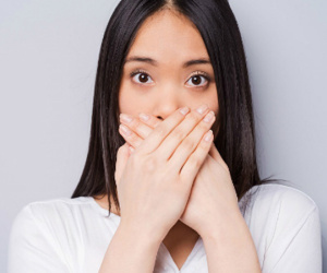Người vợ giấu nhẹm chuyện trúng số dù thấy chồng làm việc vất vả