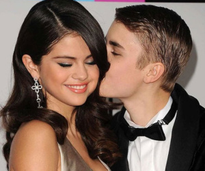 Tình tay ba trớ trêu của Justin Bieber, Selena Gomez và Hailey Baldwin