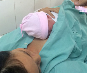 Bệnh viện Ba Vì: Một gia đình không đồng ý đổi lại con bị nhầm lẫn