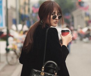Giữa 'cuộc chiến bóc giá', Hà Lade mạnh mẽ lên tiếng: 'Khi nghĩ bản thân rẻ mạt, bạn sẽ thấy tất cả mọi thứ đều đắt đỏ'