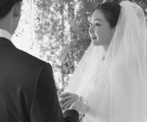Hết G-Dragon và Mino, Dispatch 'bóc' danh tính thật của chồng Choi Ji Woo: Không phải là nhân viên bình thường