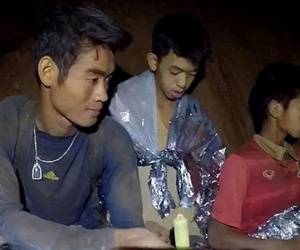 Đội bóng Thái Lan bị mắc kẹt: Ai trả tiền cho chiến dịch giải cứu?