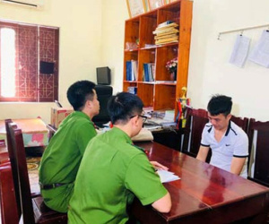 Phá 2 đường dây cá độ bóng đá giao dịch lên tới 64 tỉ đồng