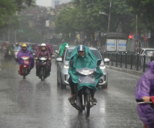 Dự báo thời tiết 15/7: Hà Nội còn mưa to 2 ngày tới
