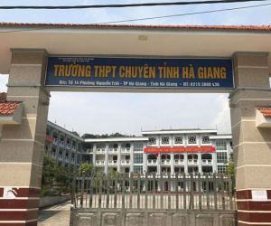 Thí sinh Hà Giang suy sụp trước điểm thi bất thường