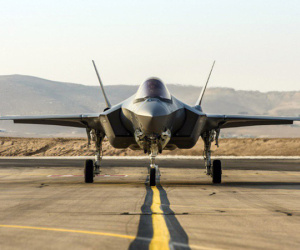 Tiêm kích F-35I Adir Israel: Vĩ đại và 'kinh dị'