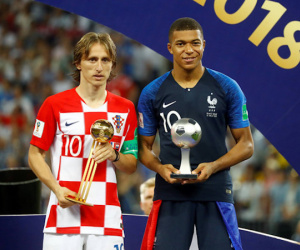 Luka Modric giành danh hiệu Quả bóng vàng World Cup 2018
