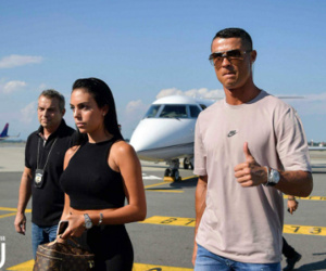 Ronaldo tới Turin sau khi Juventus bán được nửa triệu áo đấu