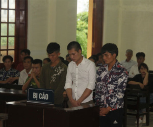 Bản án cho gã thanh niên rủ 2 bạn hiếp dâm người yêu