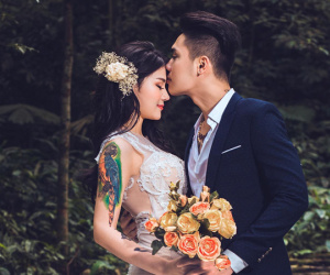 Bất chấp phản đối của cha mẹ, cô gái trẻ vẫn quyết xăm hình và câu chuyện tình yêu cùng anh chàng thợ xăm khiến nhiều chị em ngưỡng mộ