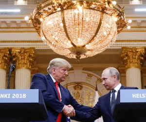 Cuộc đấu giữa Trump và Putin qua ngôn ngữ cơ thể