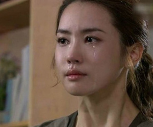 Không ưa con dâu từ ngày ra mắt, bố chồng luôn tìm cách gây khó dễ, còn vu cho cô trộm tiền của mình