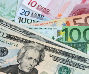 Tỷ giá ngoại tệ ngày 17/7: Mỹ - Nga bắt tay, USD tụt dốc