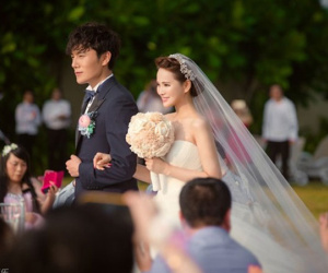 Chồng sắp cưới nhịn ăn để tiền gửi về quê cho bố mẹ, chị em khuyên bỏ, cánh mày râu bảo cưới