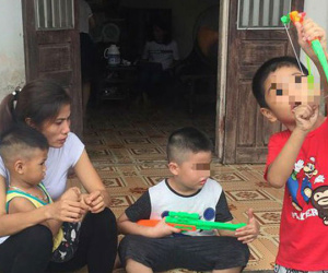 Người chồng ly dị vợ vụ trao nhầm con: 'Tôi mua đường sữa cho con đầy đủ, không áo gấm đi đêm'