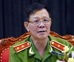 'Ông trùm' khai cho ông Phan Văn Vĩnh đồng hồ Rolex, 27 tỉ đồng và 1,7 triệu USD?