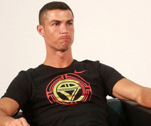 Vừa chuyển sang Juventus, Ronaldo chính thức chấp nhận án tù 2 năm