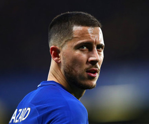 Premier League kiếm tiền tấn rồi lại mất tấn tiền
