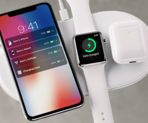 Samsung làm đế sạc không dây mới giống kiểu Apple