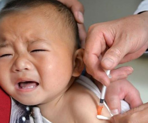 Trung Quốc lại chấn động vì bê bối vaccine