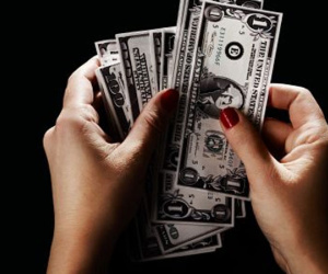 Tỷ giá ngoại tệ ngày 23/7: USD giảm, Bảng Anh tăng