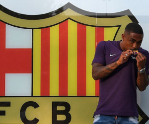 AS Roma cân nhắc khởi kiện Barca vụ mua Malcom