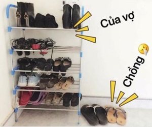 Chàng trai chụp ảnh kệ giày của vợ chồng anh trai, hội chị em xôn xao vì thấy bóng dáng nhà mình trong đó