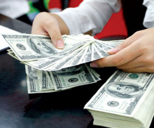 Giá USD hạ nhiệt