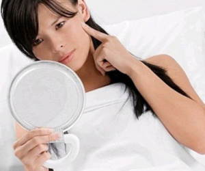 Mỗi bữa lưng bát cơm, vợ bầu bị báo thai nhỏ, chồng không quan tâm còn mắng thêm: 'Ăn ngập mồm còn kêu gì nữa!'