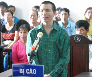 Gã trai đâm chết người tình, phi tang xác dưới mương
