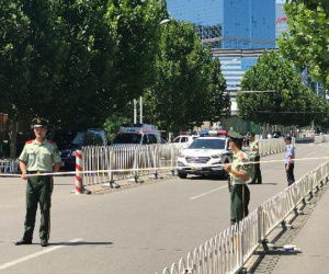 Lộ diện nghi phạm đánh bom ngoài Đại sứ quán Mỹ ở Bắc Kinh
