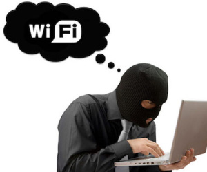 Kẻ trộm đánh thức chủ nhà để hỏi mật khẩu Wi-Fi