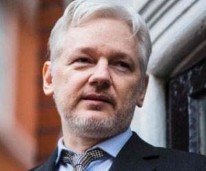 Tổng thống Ecuador có thể buộc ông chủ Wikileaks rời sứ quán ở Anh