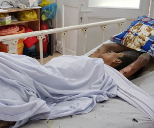 Cảnh sát bị thương khi khống chế thanh niên nghi ngáo đá nhốt bạn gái, đốt phòng trọ ở Sài Gòn