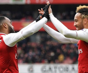 Lacazette không coi Aubameyang là kẻ thù