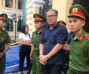 Luật sư bị cáo Phạm Công Danh: VNCB đang hưởng lợi kép?