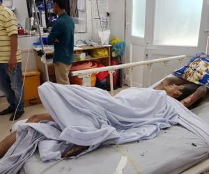Thanh niên 'sợ ma' nhốt bạn gái, phóng hỏa đốt nhà bị nhiễm HIV