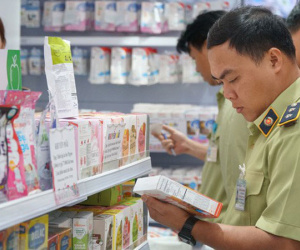 Hết treo thưởng 1 tỷ, Con Cưng lại nhắn tin trấn an không bán hàng 'dỏm' cho khách