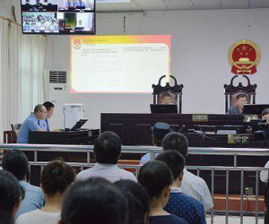 Người đẹp 25 tuổi lập kỷ lục chấn động về tham nhũng ở Trung Quốc