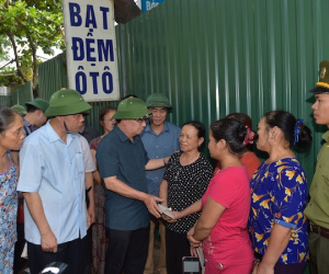 Sạt lở khẩn cấp ở Hòa Bình: Phó Thủ tướng thị sát, chỉ đạo xử lý