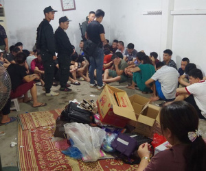 Triệt phá sới bạc, thu giữ gần 2 tỷ đồng