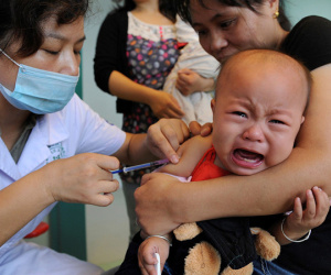 Trung Quốc mở rộng điều tra vụ vaccine rởm, tuyên bố xử phạt nặng