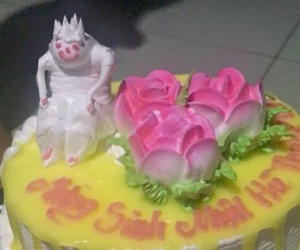 Cô gái đặt bánh sinh nhật hình con khỉ, nhìn sản phẩm dân mạng cười rũ rượi: Thợ bánh nghe nhầm thành con quỷ ư?