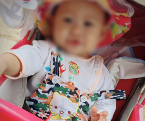 Ngã vào xô nước, bé gái 21 tháng tuổi chết đuối thương tâm ngay trong nhà mình