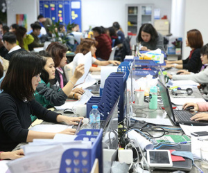 Ồ ạt cho vay không cần gặp mặt: Cho vay 'biến tướng' ở Việt Nam