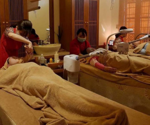 Đốt sạch tài sản tích cóp, gánh nợ tiền tỷ vì ham 'chân trong, chân ngoài'