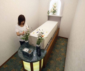 Kì lạ: Dịch vụ khách sạn chỉ dành cho... người chết, giá 3,6 triệu/đêm