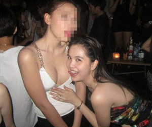 Ngọc Trinh nói về loạt ảnh thác loạn trong bar: Tôi nhậu xỉn nên có hành động biến thái