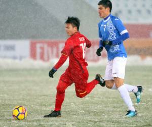Quang Hải ám ảnh HLV Uzbekistan